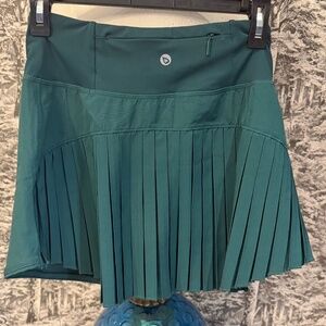 Baleaf Women's Green Pleated Tennis Skirt Skort - Sz S